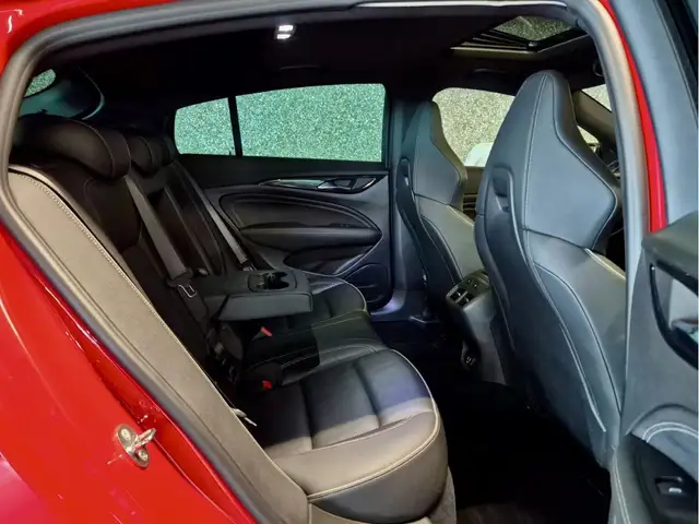 Opel Insignia view 6