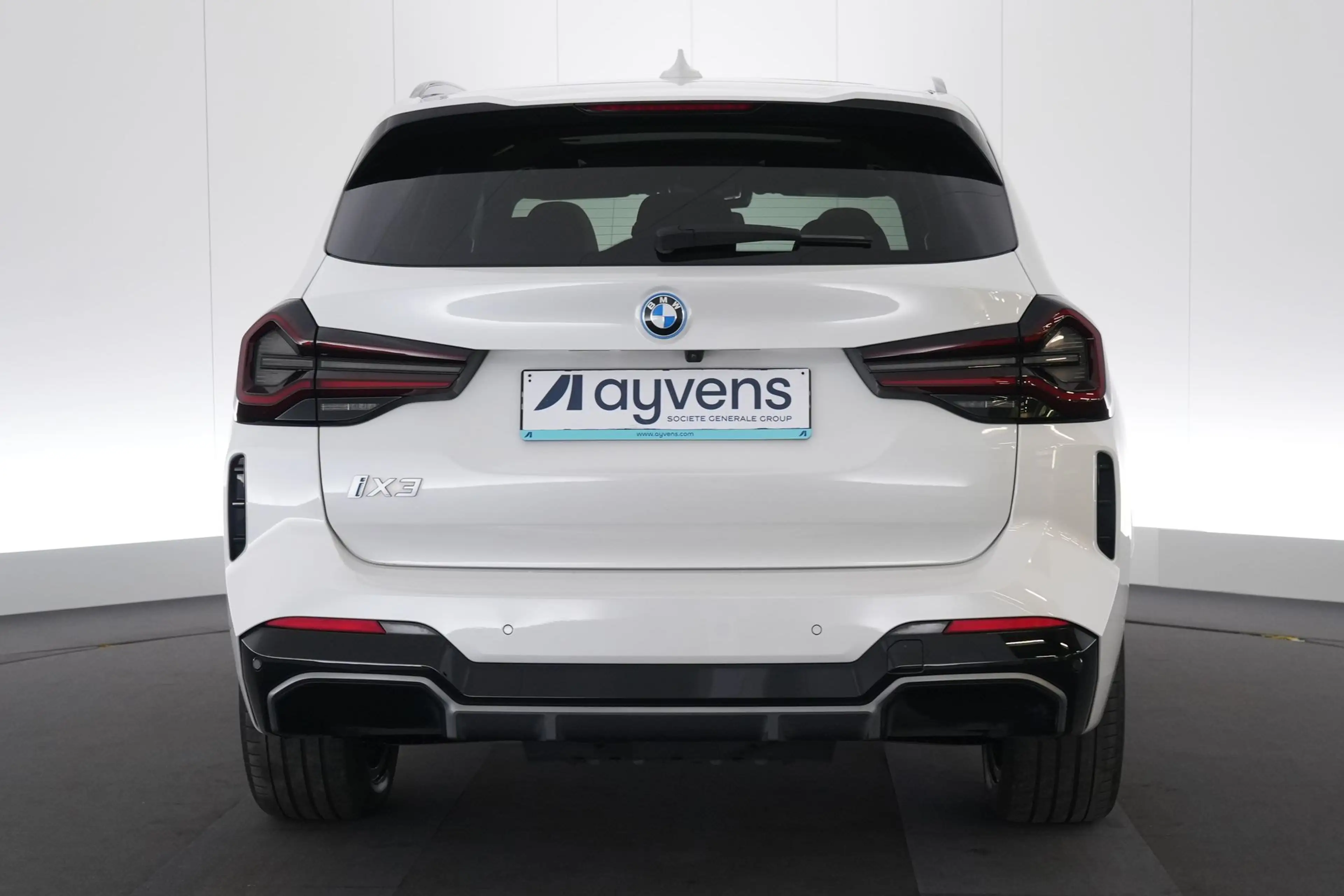 BMW iX3 80 kWh LEDER/CUIR LED GPS PDC CAM Pano BLIS Verw. — photo 8