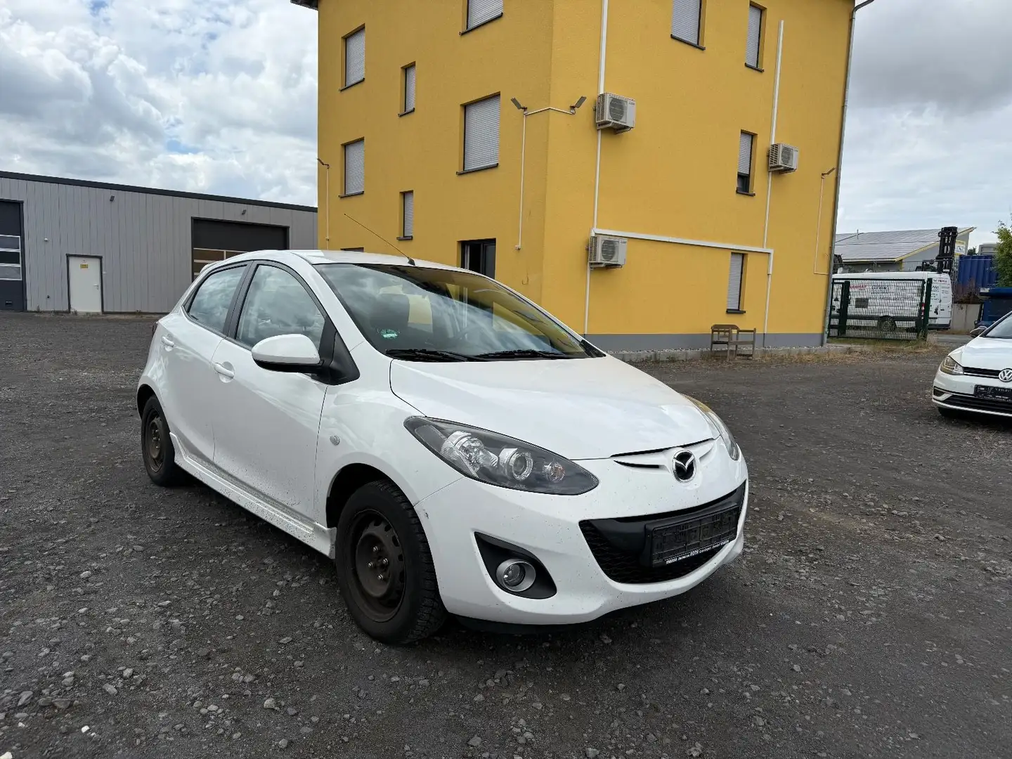 Mazda 2 Lim. 1.6 CD Sport-Line 70 KW Blanc - 1