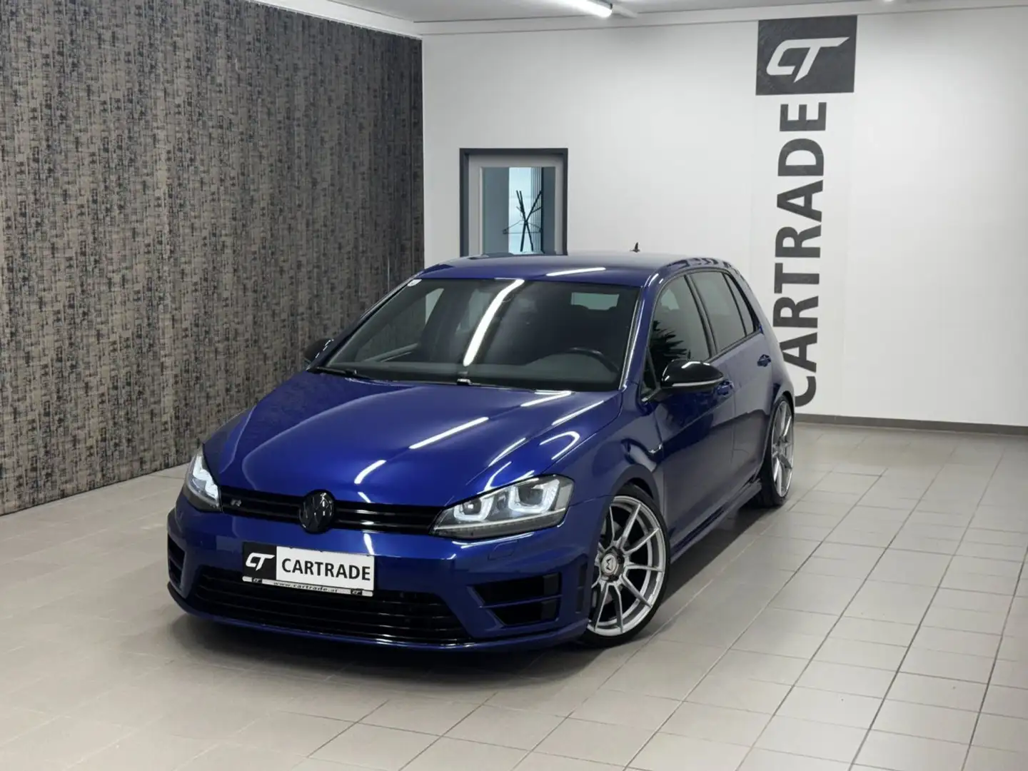 Volkswagen Golf R 2,0 TSI 4Motion Blau - 2