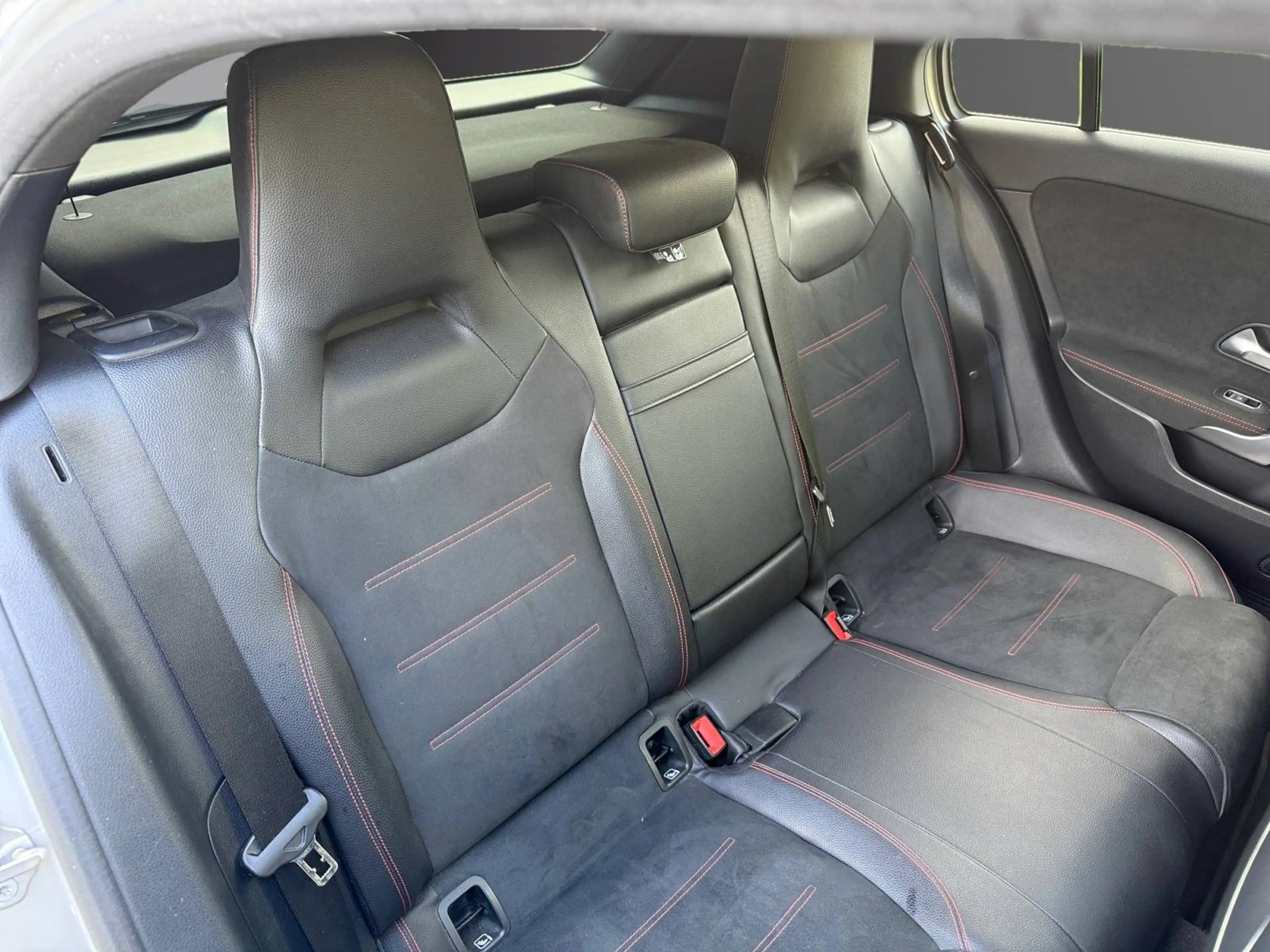 Mercedes-Benz A 220 A 220 4-Matic AMG-LINE - TO PANO - Sièges électriques chauffants — photo 14