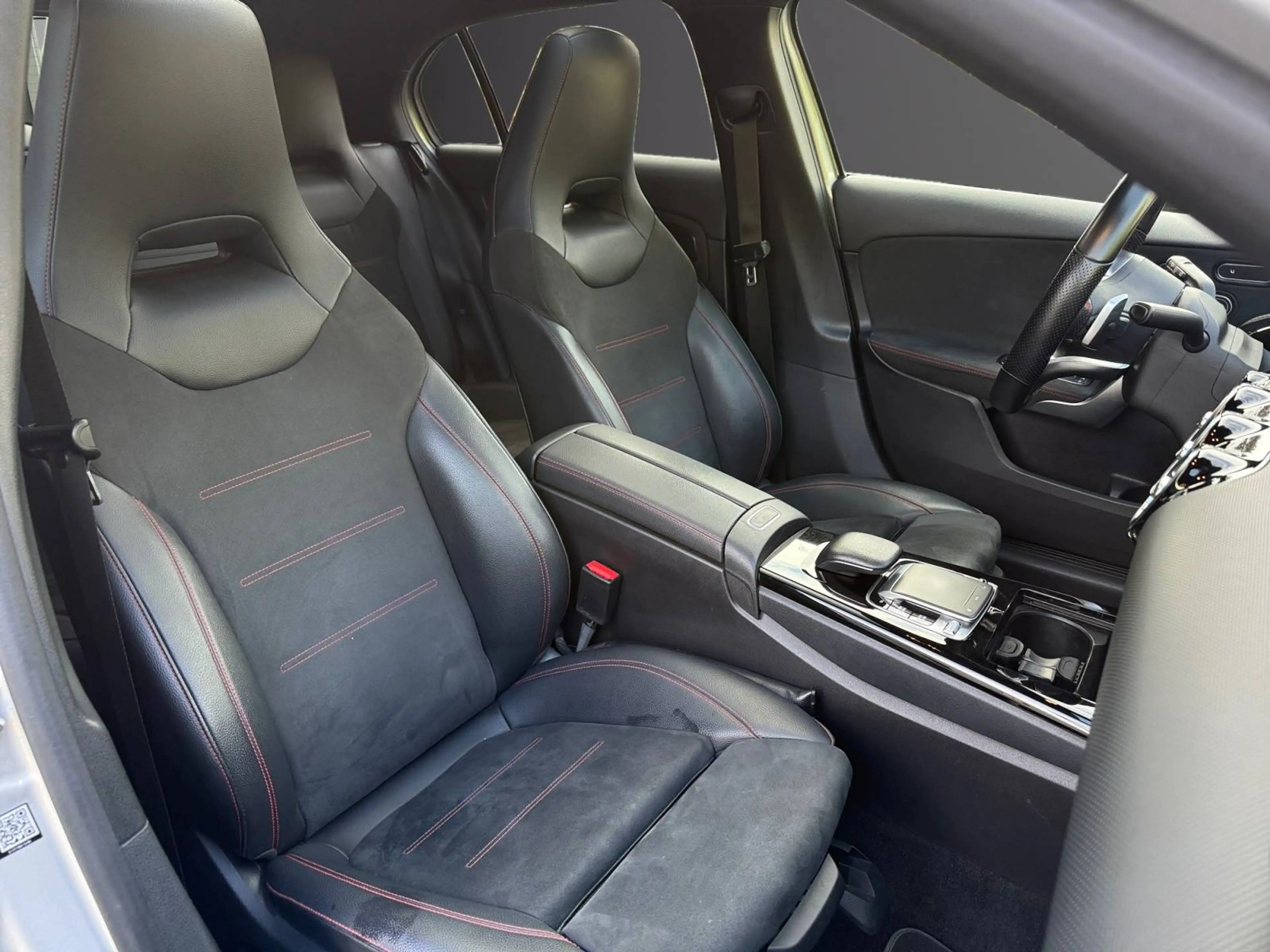 Mercedes-Benz A 220 A 220 4-Matic AMG-LINE - TO PANO - Sièges électriques chauffants — photo 13