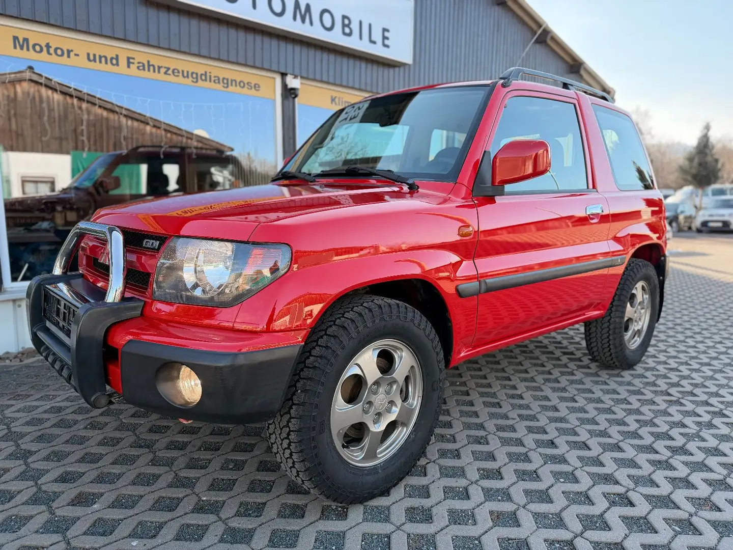 Mitsubishi Pajero Pinin 1,8 4x4 Klima 3-trg 70 TKM Rot - 1