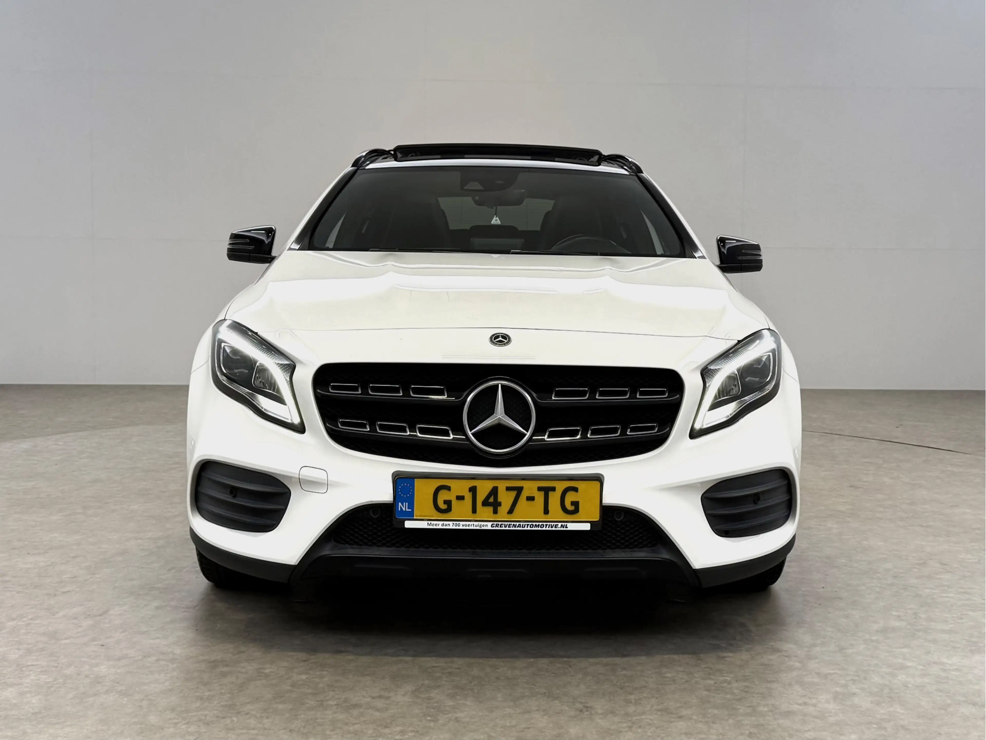 Mercedes-Benz GLA 180 | Pano | Camera | LED | Clima | Cruise | Keyless | — photo 8