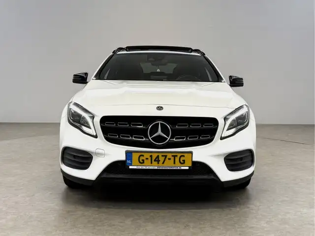 Mercedes-Benz GLA view 8