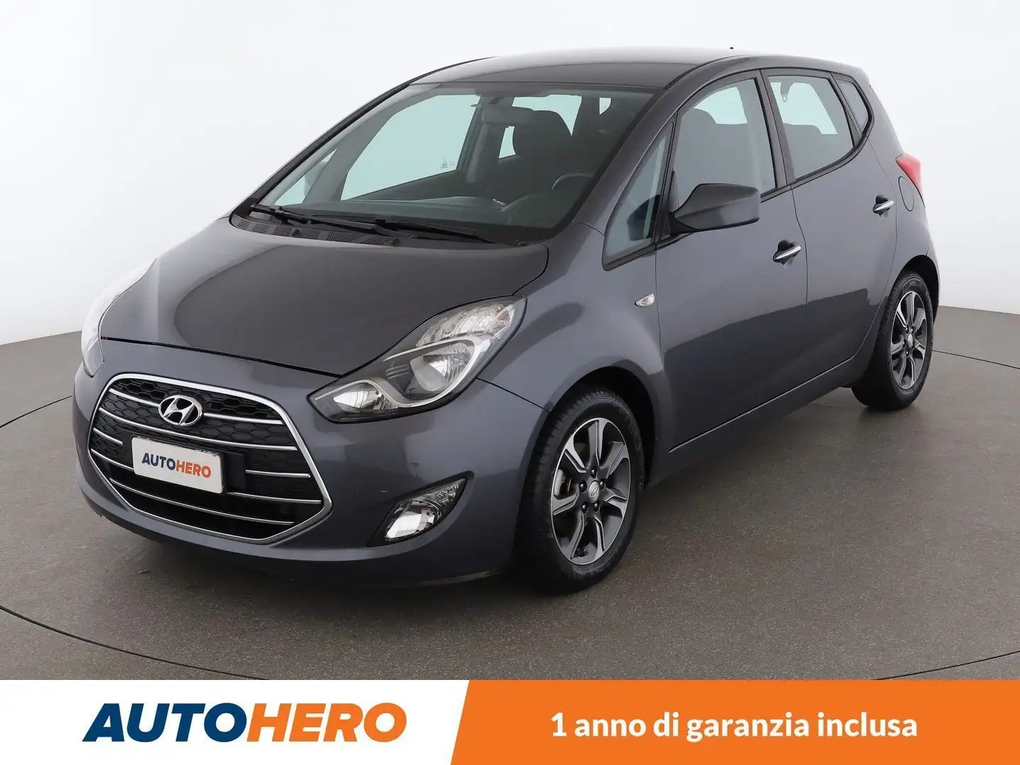 Hyundai iX20 1.4 CRDi Comfort 90 CV Gris - 1