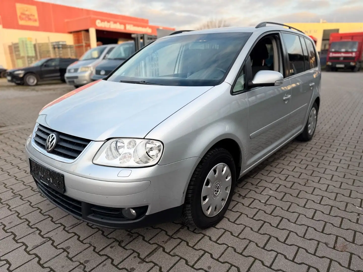 Volkswagen Touran Trendline Silber - 1