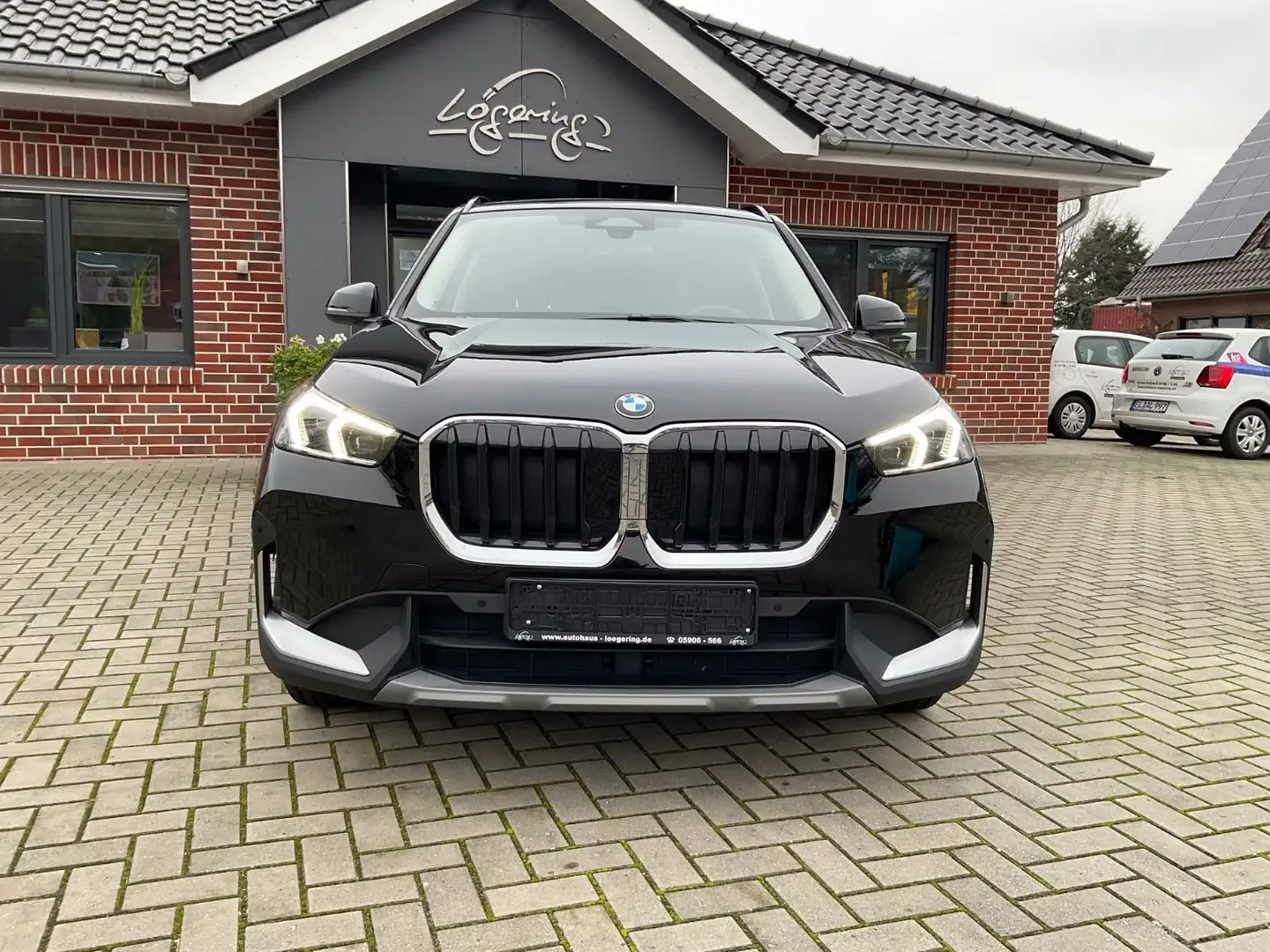 BMW X1 xDrive23d Auto,Kamera,AHK,LED,KeylessGo Schwarz - 2