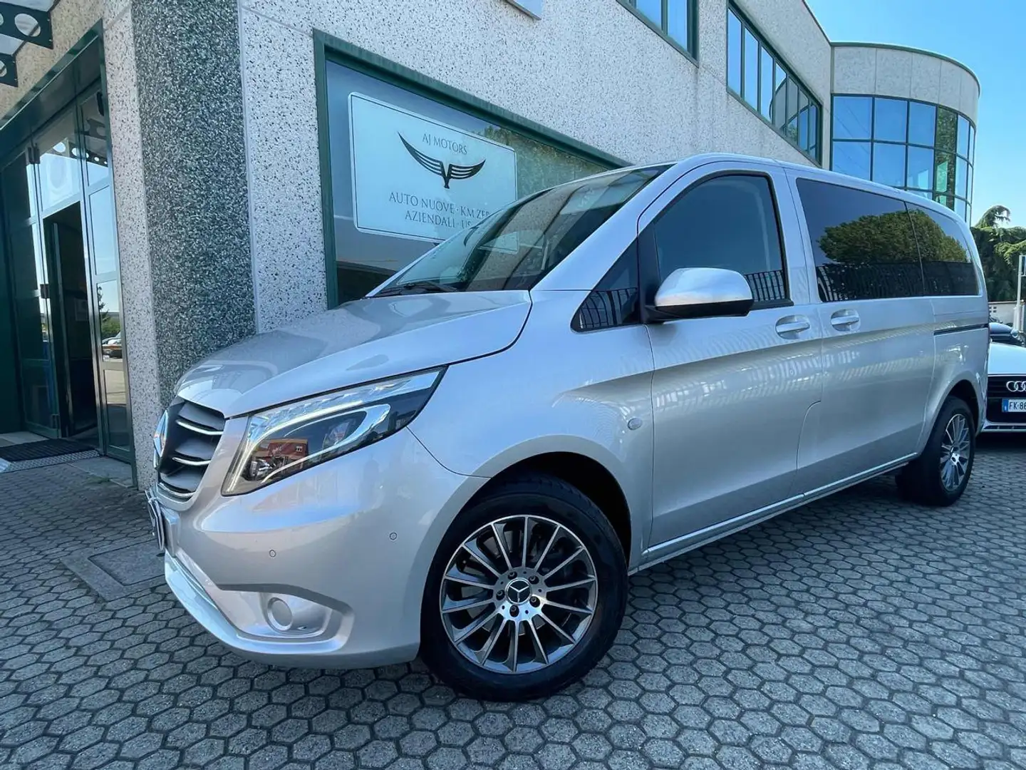 Mercedes-Benz Vito 2.0 119 CDI 4 Matic luxury mixto 5 posti Argento - 1