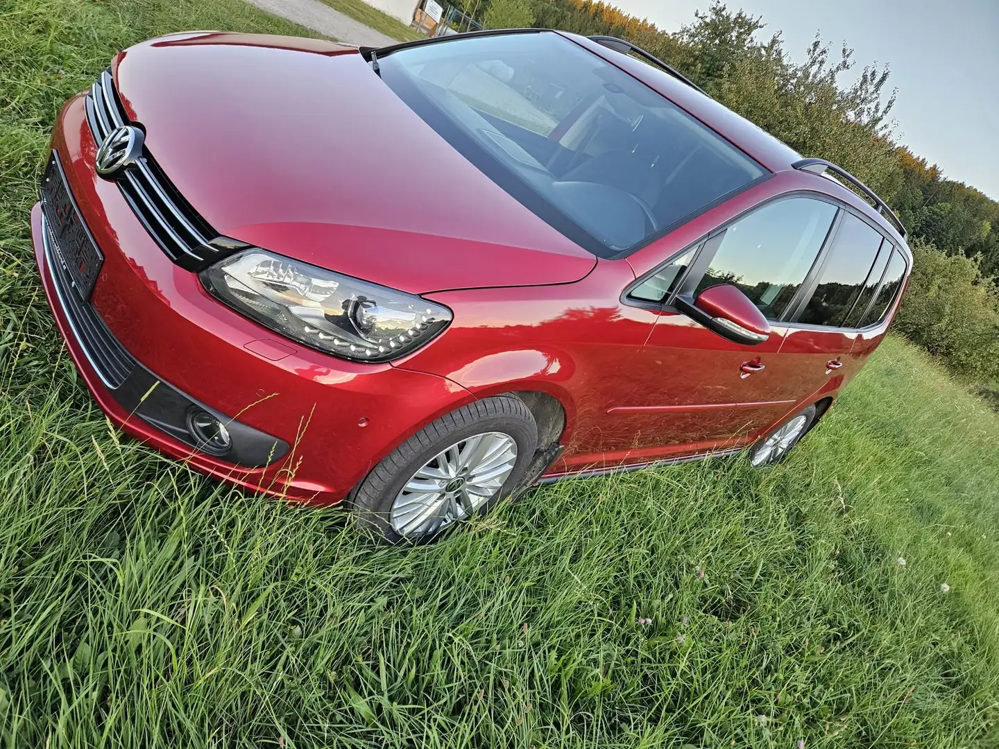 Volkswagen Touran Rot - 2