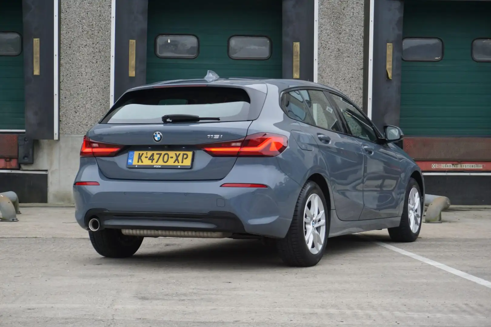 BMW 116 1-serie 116i 109pk High Executive | Stuurverwarmin Grijs - 2