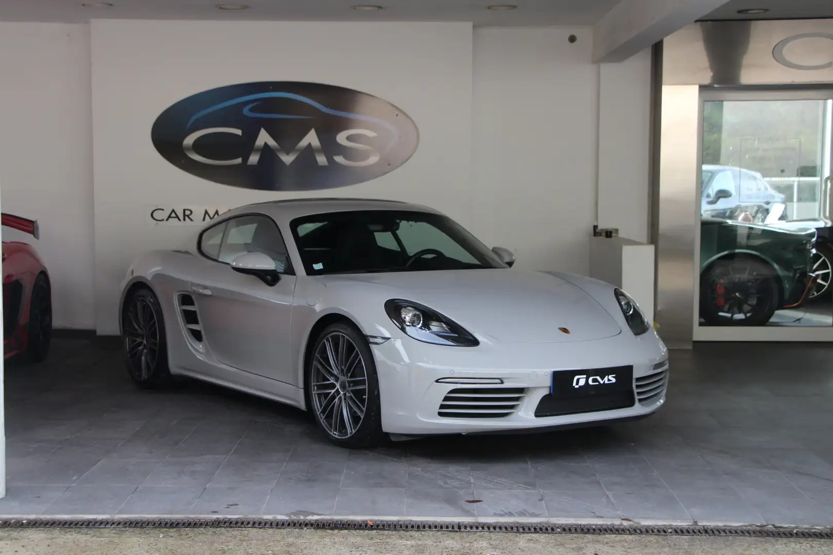 Porsche Cayman 2.0i 300 ch PDK Grau - 1