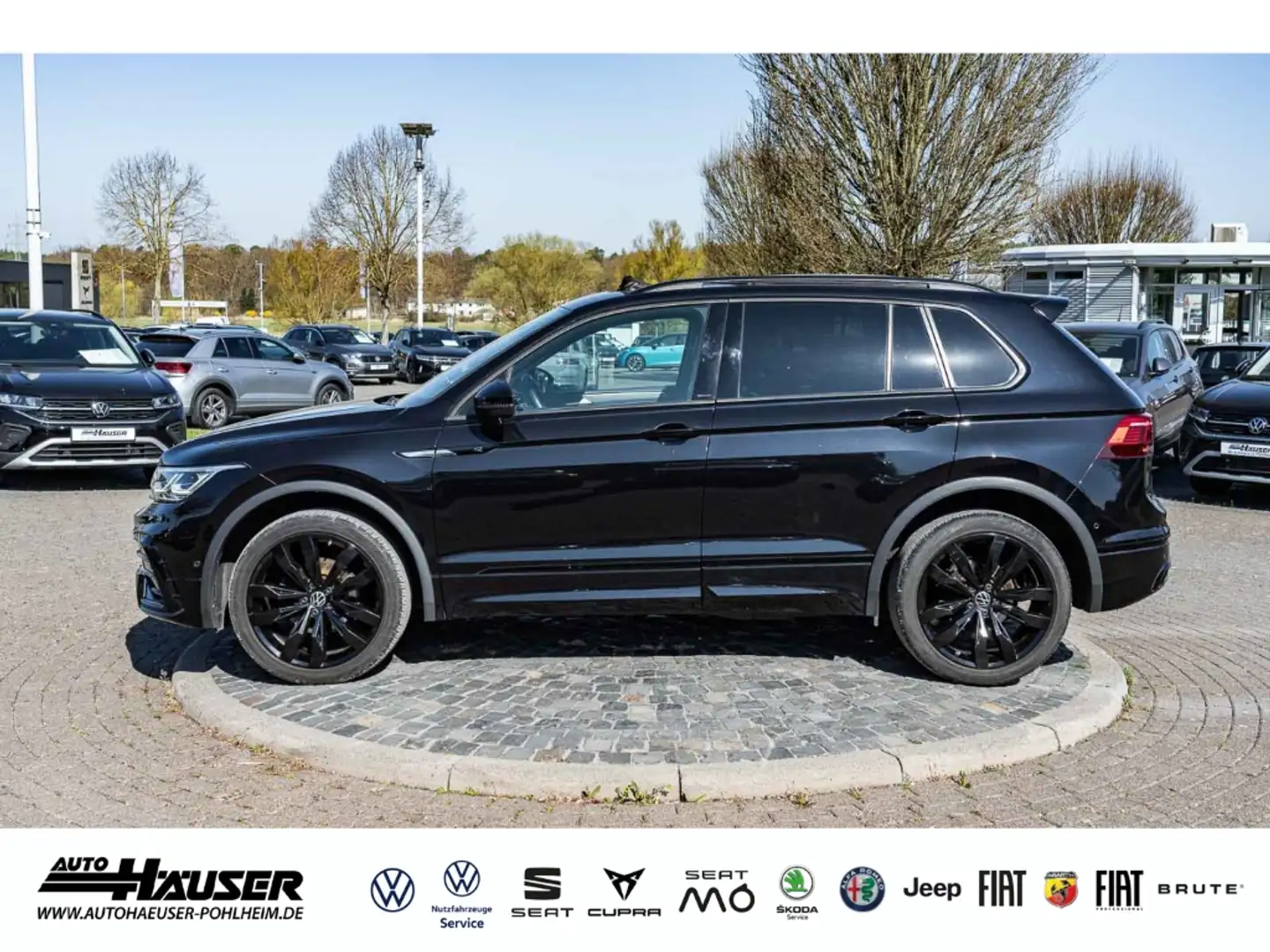 Volkswagen Tiguan R-Line 2.0 TDI DSG 4Motion AHK PANO STANDHZG HUD E Schwarz - 2
