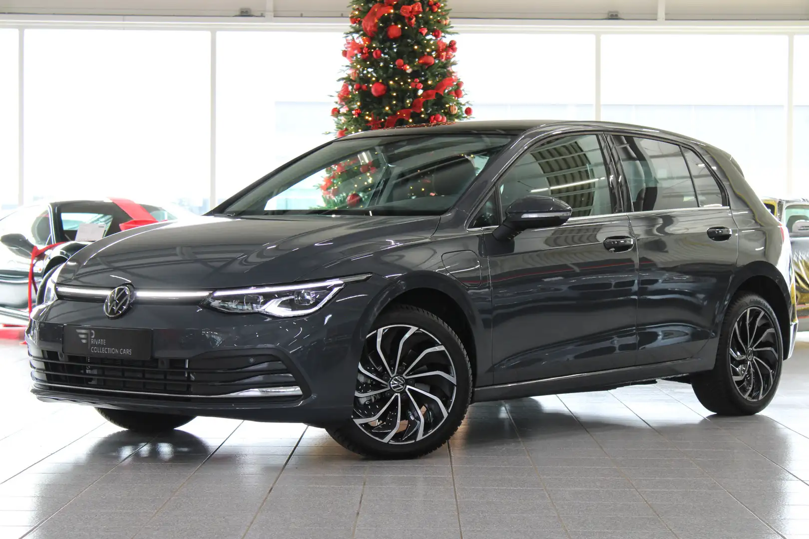 Volkswagen Golf 1.4 eHybrid Pano|Carplay|Camera Grijs - 1
