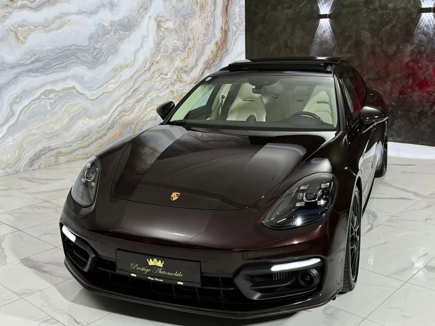 Porsche Panamera 4e-Hybrid Sport Turismo 462Ps *FACELIFT*APPROVED* Braun - 1