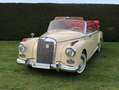 Mercedes-Benz 300 d Cabriolet D - Restauriert, Servo, Schaltgetriebe Beige - thumbnail 1