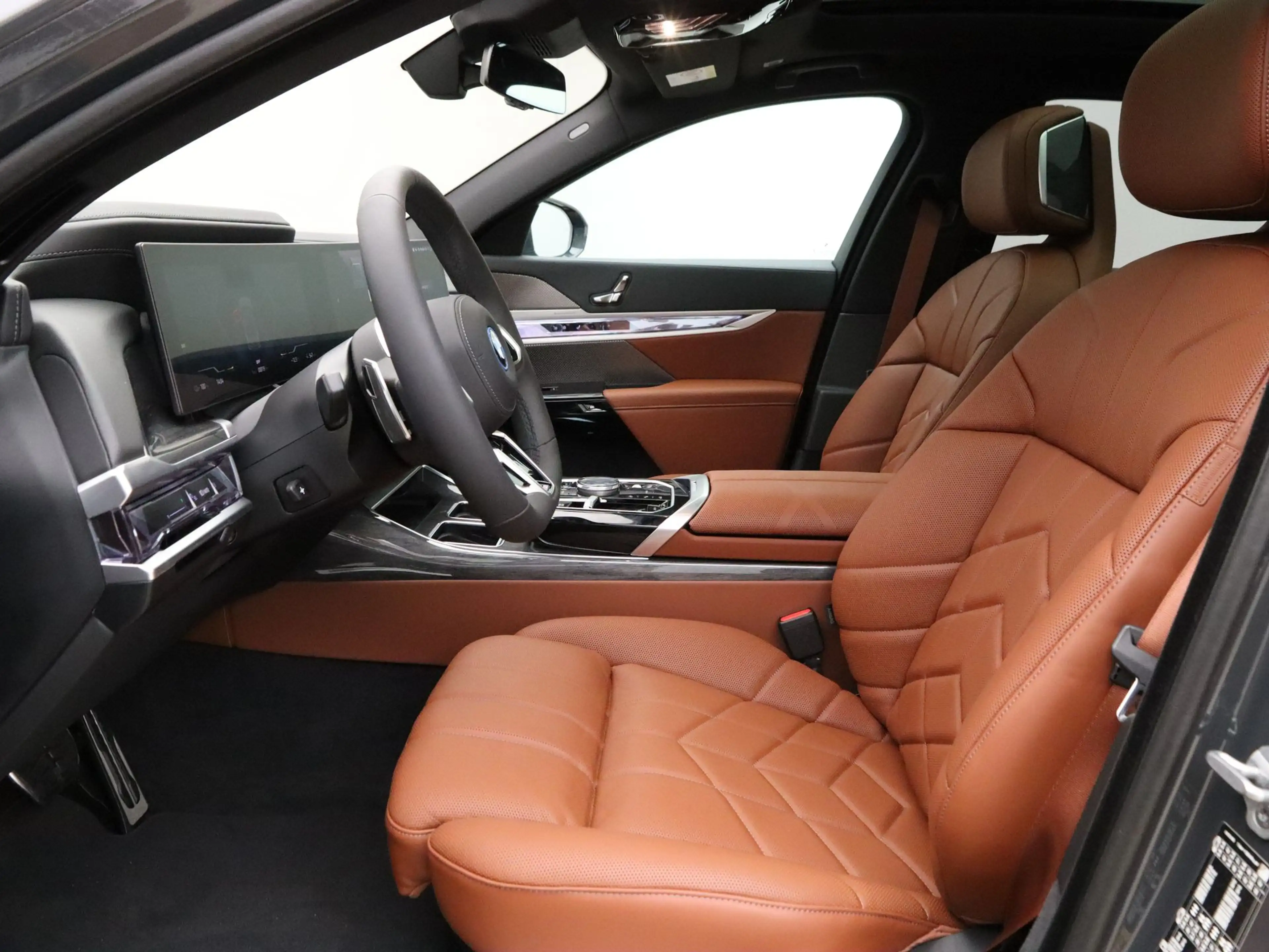 BMW i7 xDrive60 Privilege Edition 106 kWh — photo 6