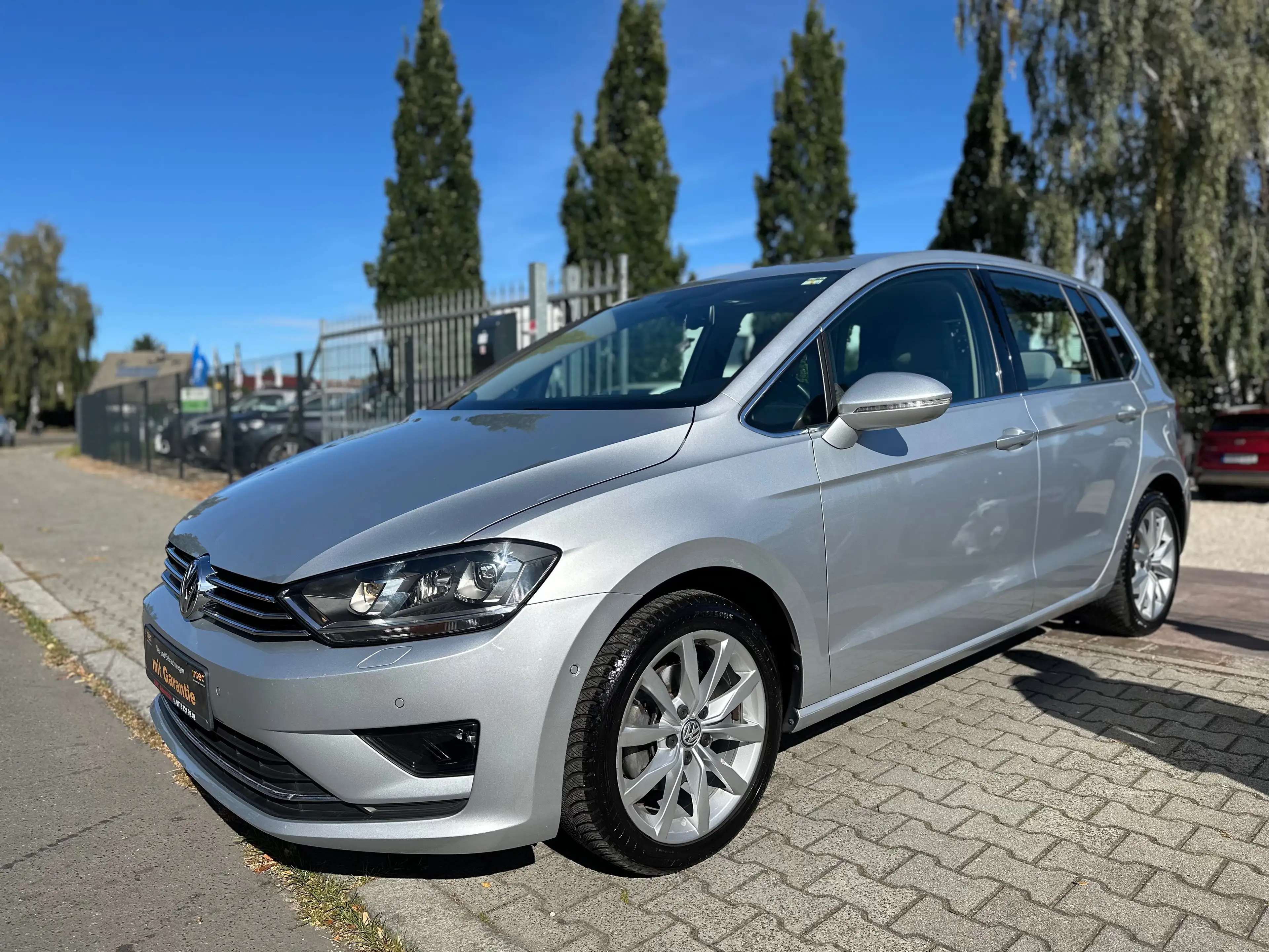 Volkswagen Golf Sportsvan Highline,33000 TKM,1.BESITZ,XENON,PDC,6.GANG,ALCANTARA,PARKTRONIK