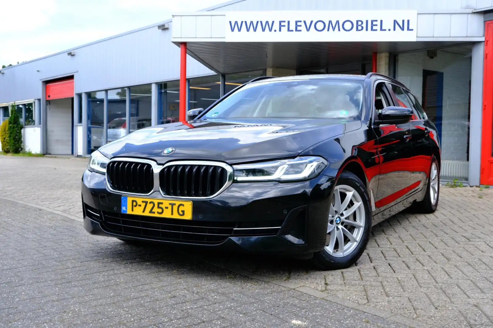 BMW 530 5-serie Touring 530d 286pk xDrive Edition Plus Aut Siyah - 1