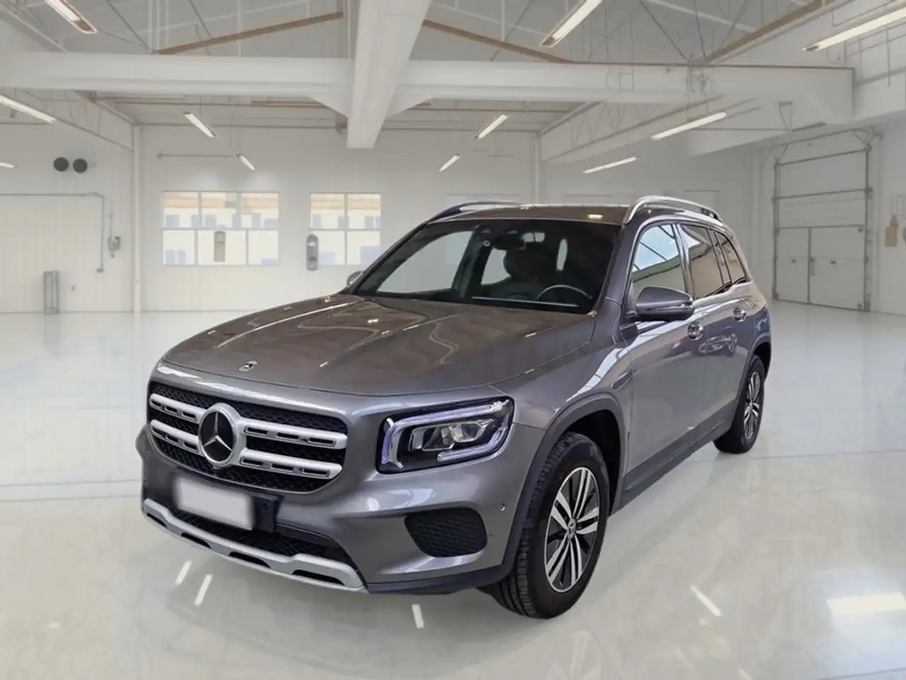 Mercedes-Benz GLB 200