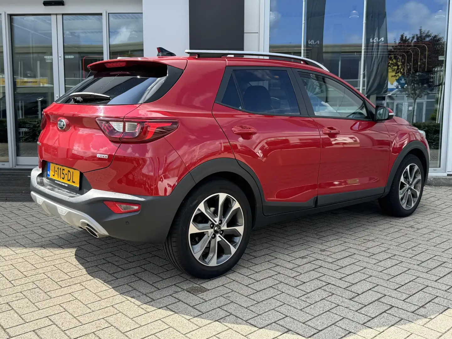 Kia Stonic 1.0 T-GDi DynamicPlusLine NL Dealeronderhouden | A Rouge - 2