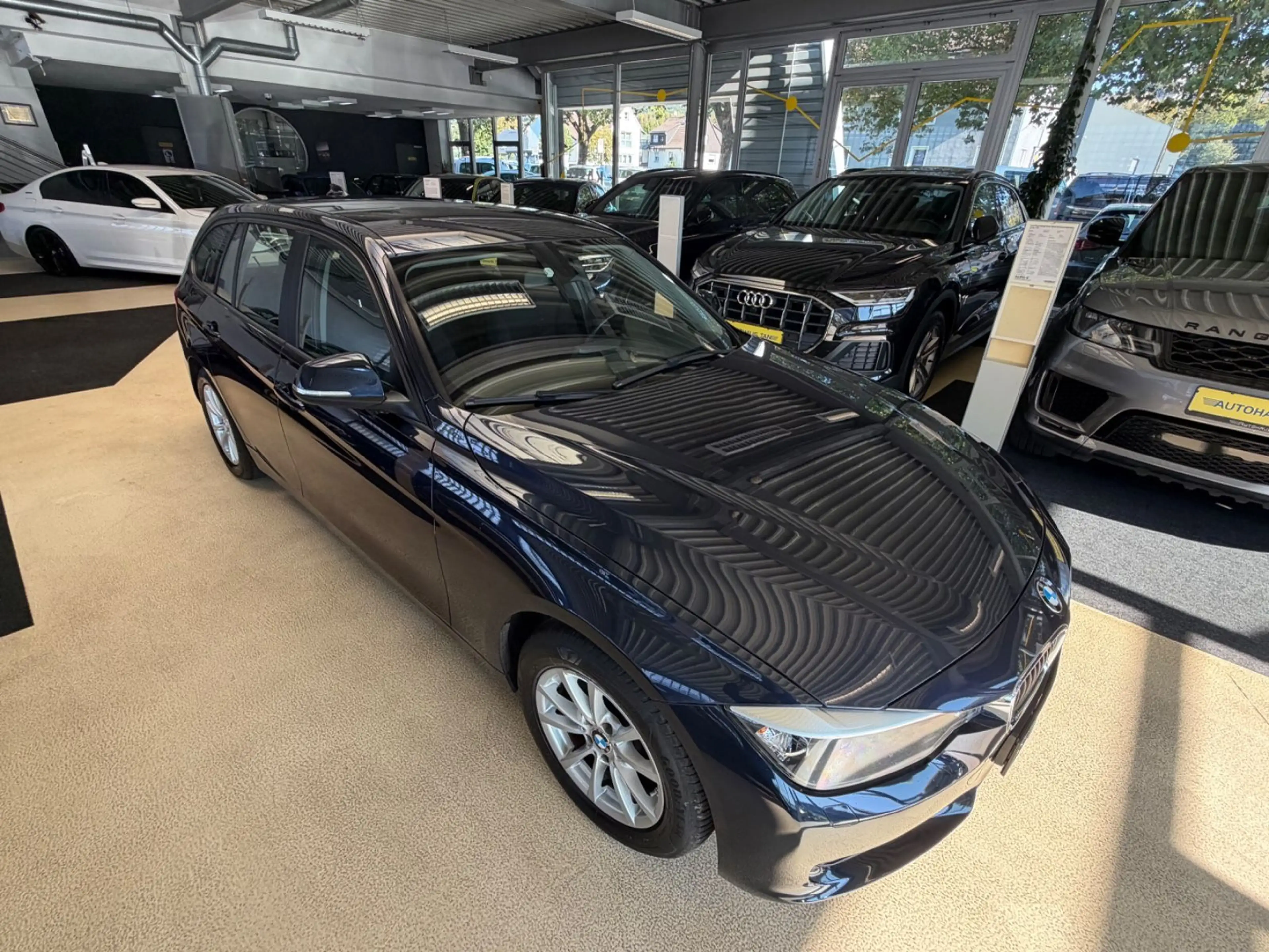 BMW 318 3 Touring 318 d — photo 9