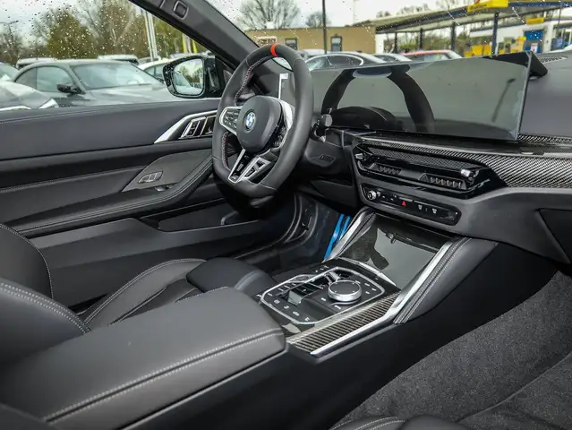BMW 4 Series view 3