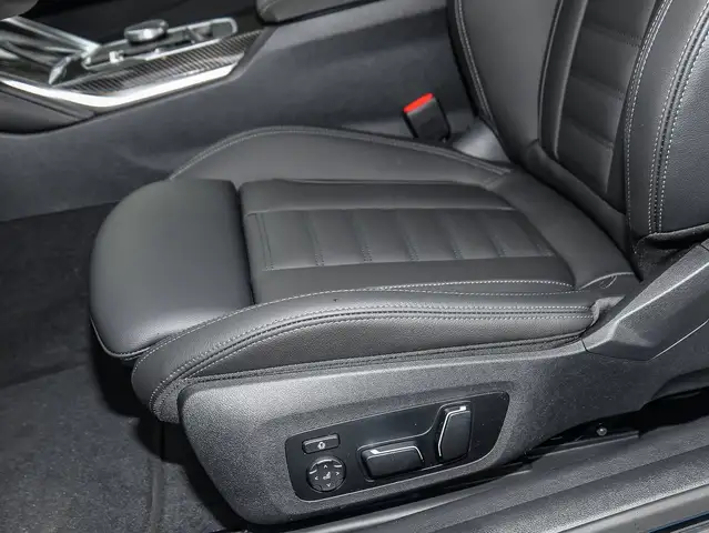 BMW 4 Series view 13