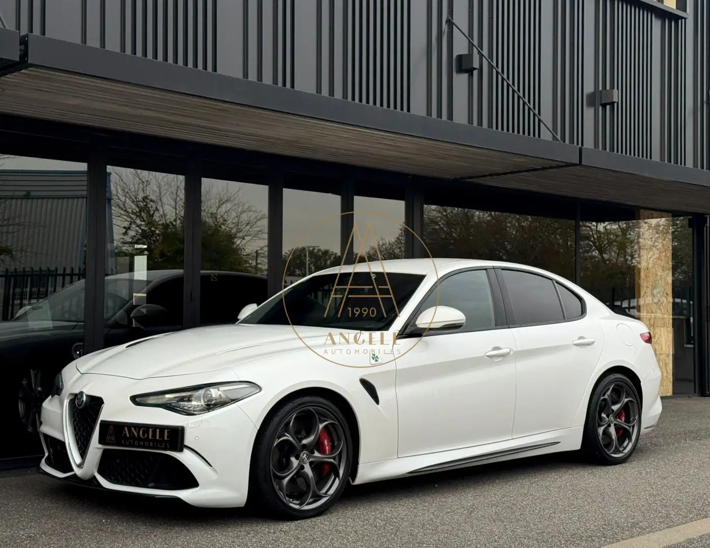 Alfa Romeo Giulia Giulia 2.9 V6 510 ch AT8 Quadrifoglio Blanc - 1