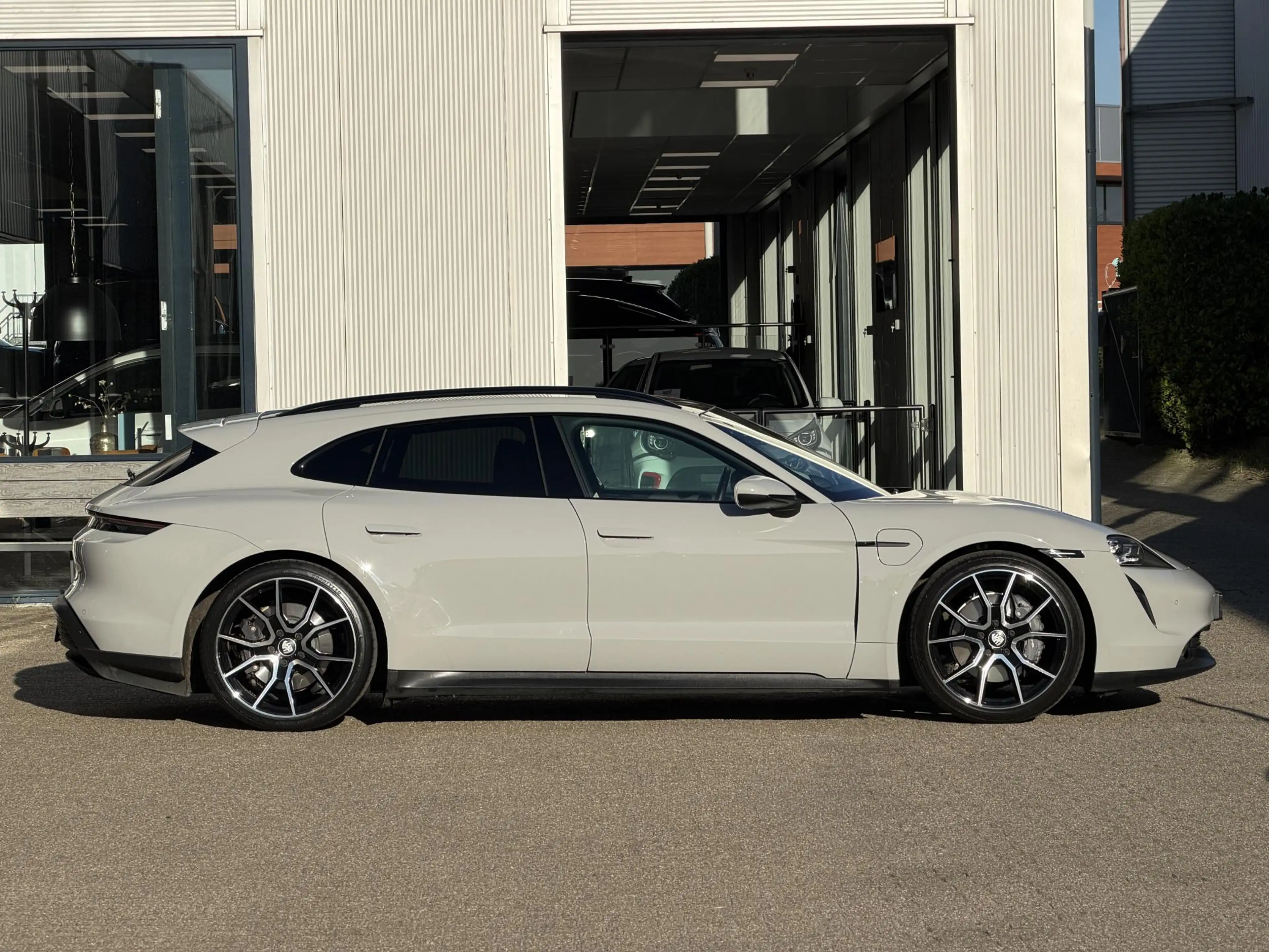 Porsche Taycan Sport Turismo 93kWh 476pk NL-auto / BTW / Porsche — photo 4