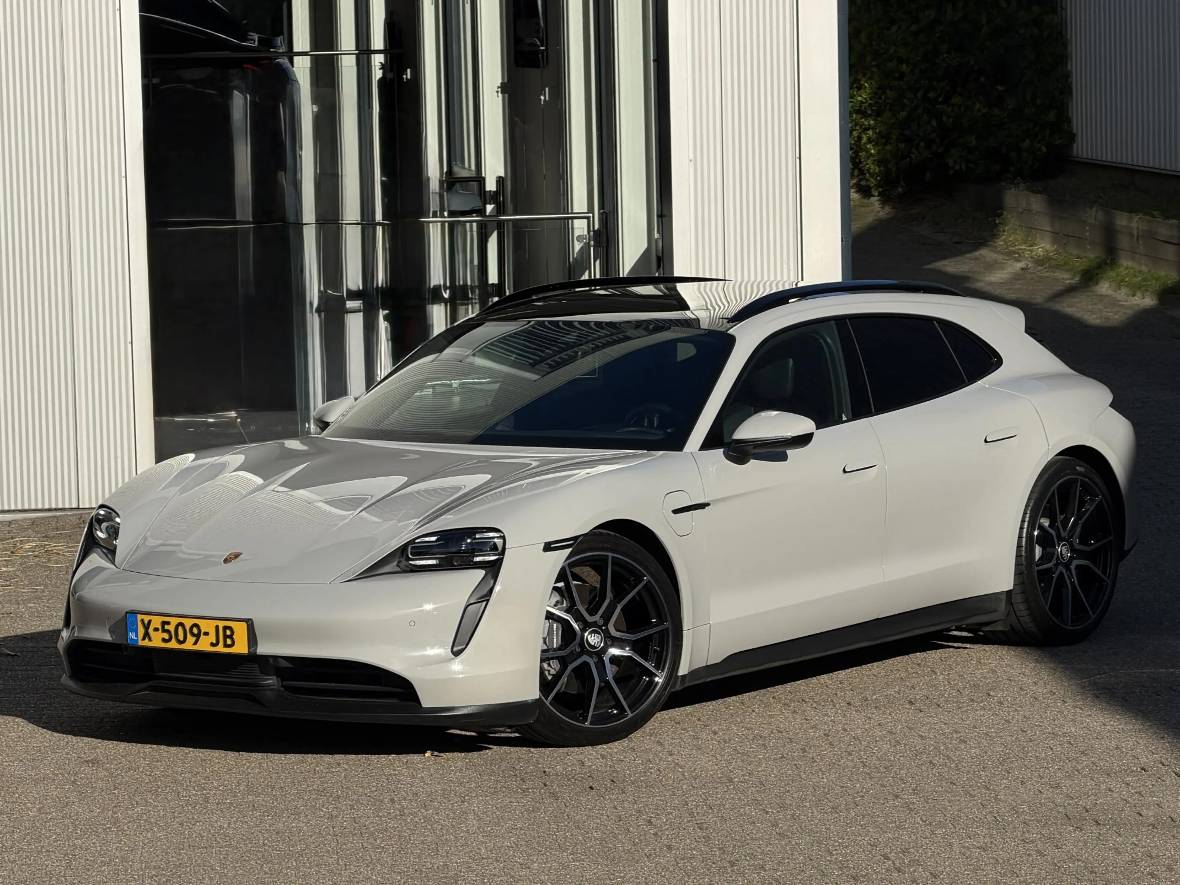 Porsche Taycan Sport Turismo 93kWh 476pk NL-auto / BTW / Porsche — photo 7