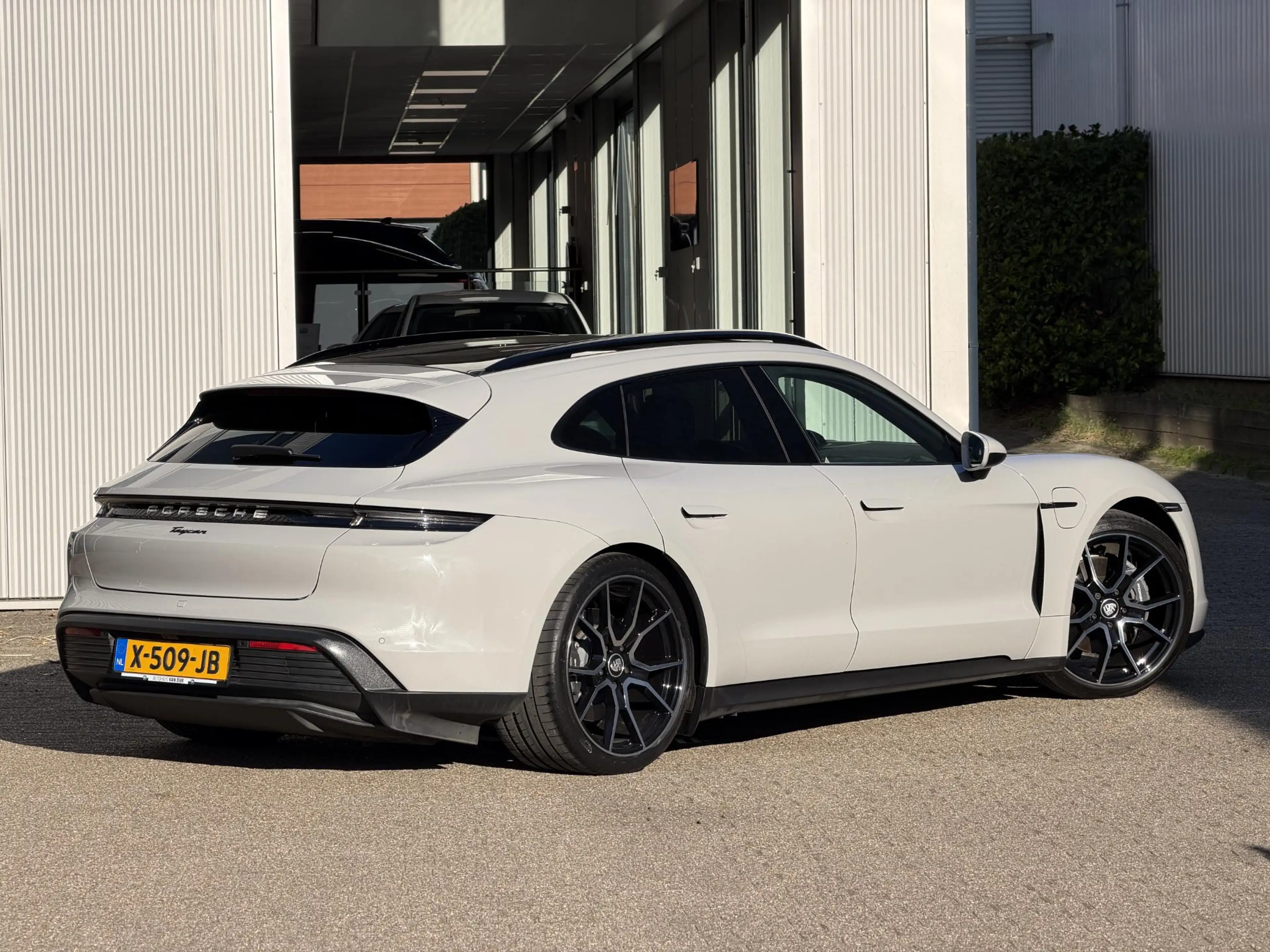 Porsche Taycan Sport Turismo 93kWh 476pk NL-auto / BTW / Porsche — photo 2