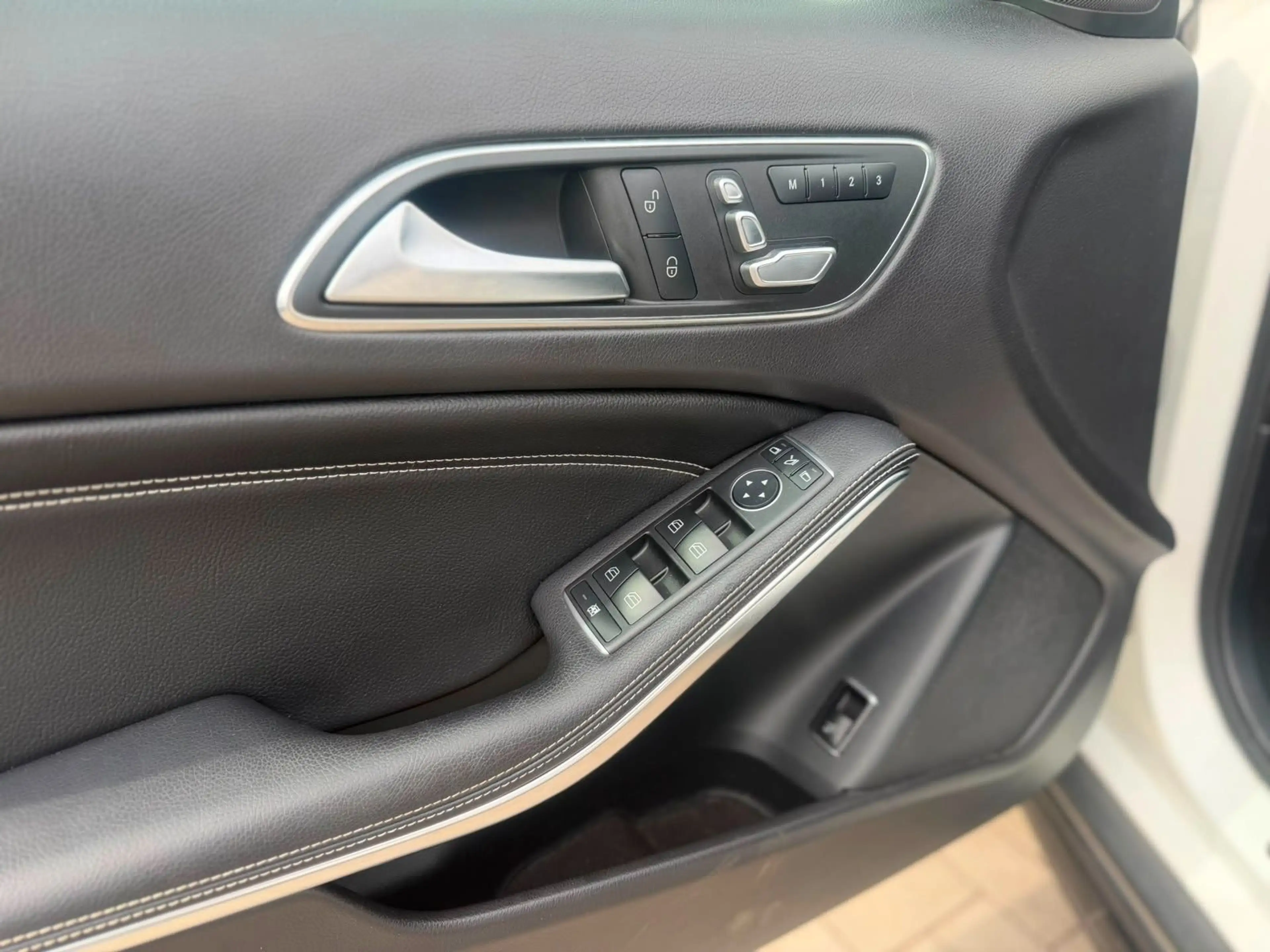 Mercedes-Benz GLA 220 d CDI 4Matic AMG Night Paket*CAM*PANO — photo 14