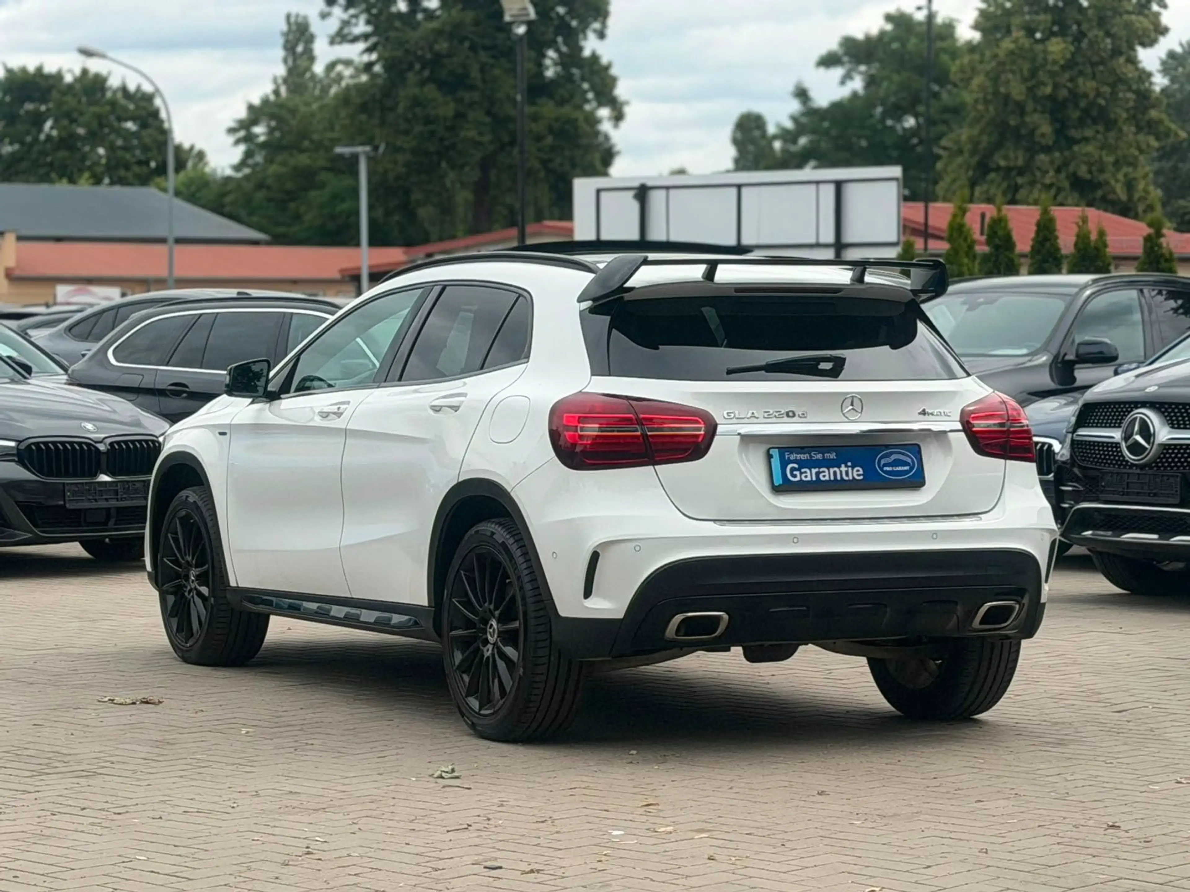 Mercedes-Benz GLA 220 d CDI 4Matic AMG Night Paket*CAM*PANO — photo 3