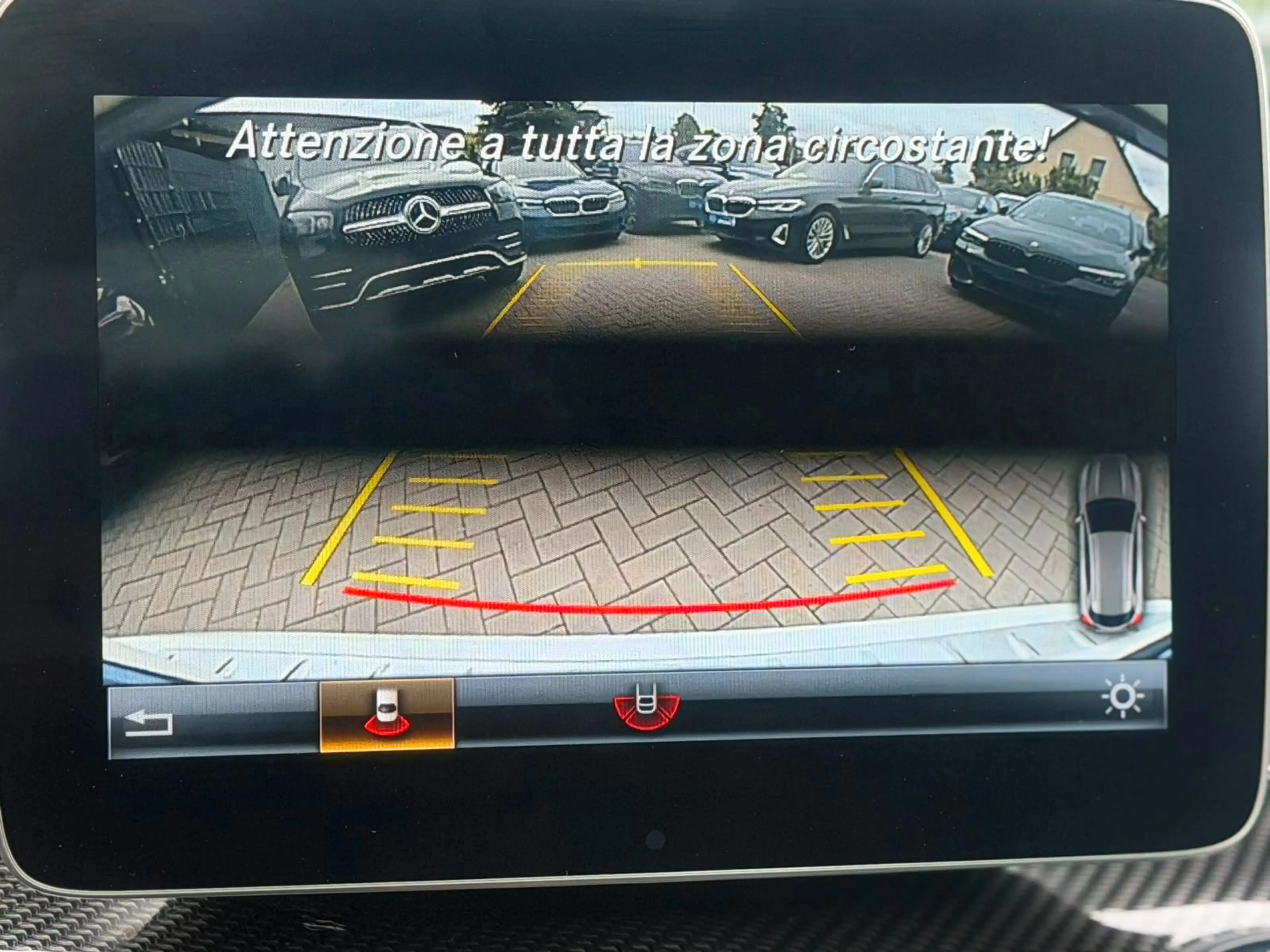 Mercedes-Benz GLA 220 d CDI 4Matic AMG Night Paket*CAM*PANO — photo 12