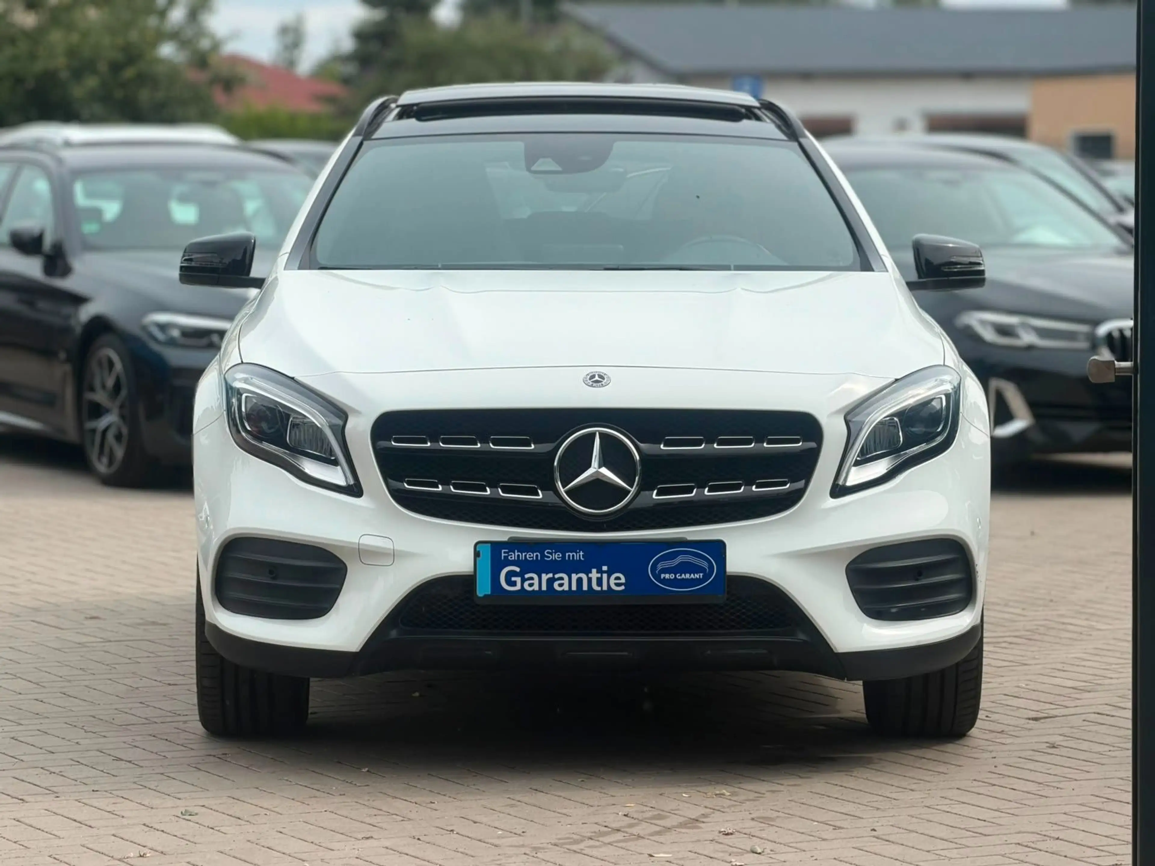 Mercedes-Benz GLA 220 d CDI 4Matic AMG Night Paket*CAM*PANO — photo 8