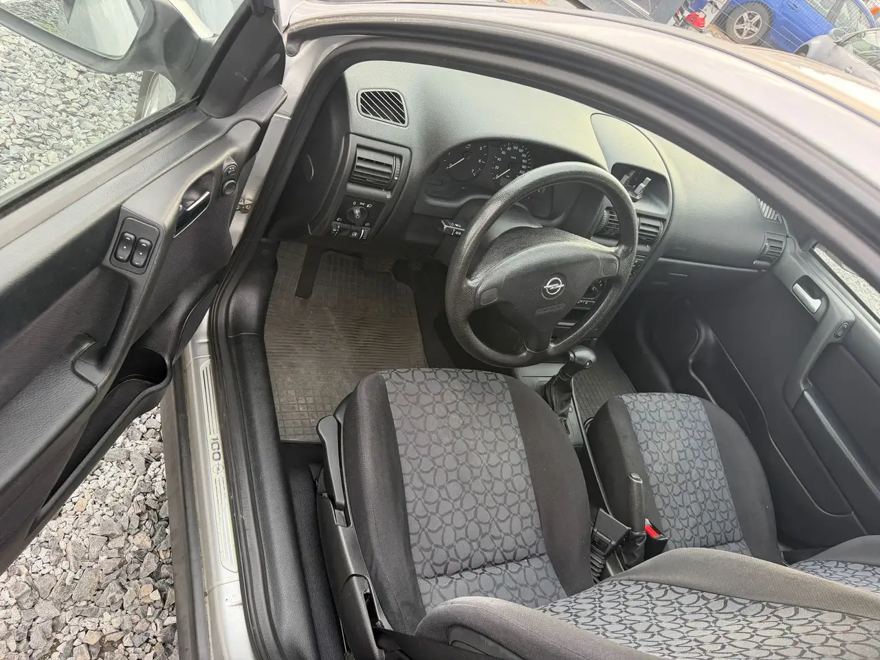 Opel Astra 1.6 Sportive, foto 12