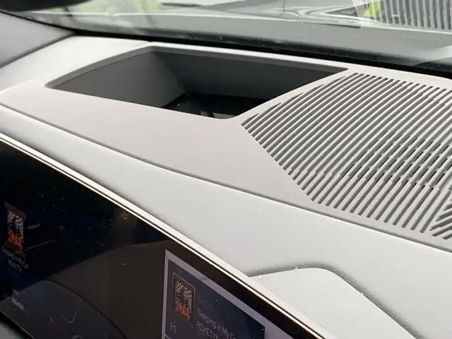 BMW i5 M60 xDrive*CARBON*PANO*AHK*SITZKLIMA*B&W*ACC*21'' Ansicht 18