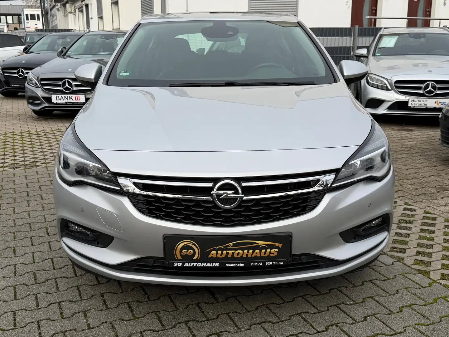 Opel Astra Innovation Argent - 1