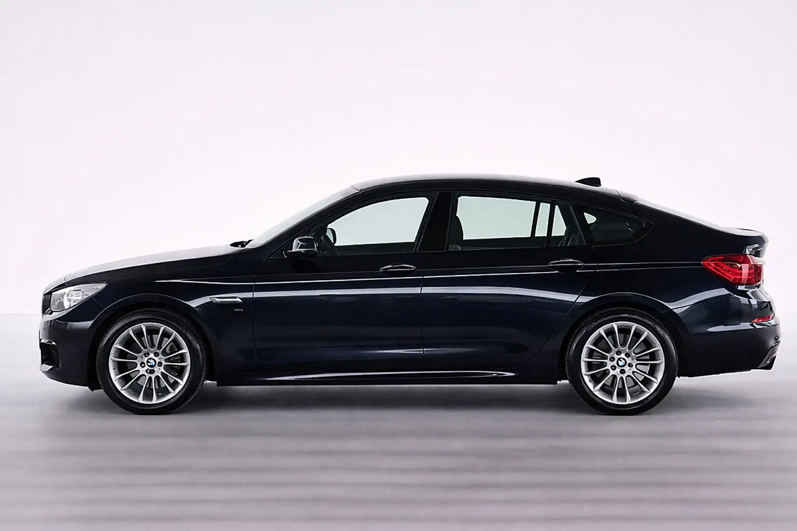 BMW 530 d Gran Turismo xDrive Aut.*M-PAKET* Schwarz - 2