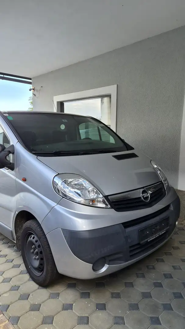 Opel Vivaro Combi L1H1 2,0 CDTI 2,7t Silber - 1