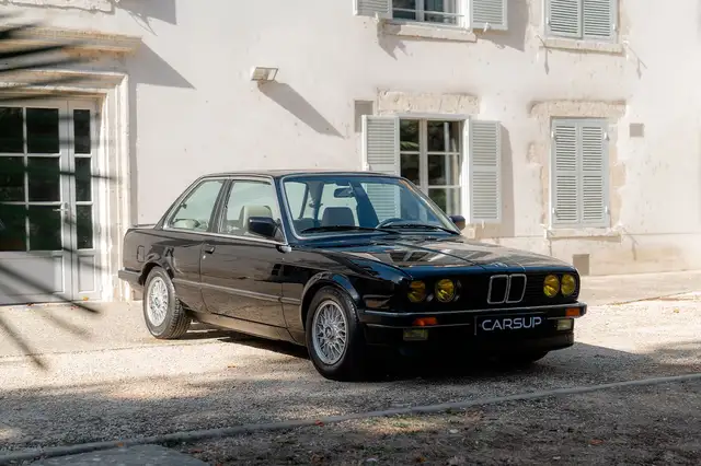 BMW 320 i coupé - 6 cyl 125 ch Phase 1.5 - Boîte mécanique - BBS - Cuir beige