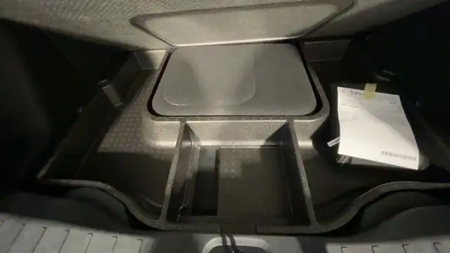 Jeep Avenger view 21