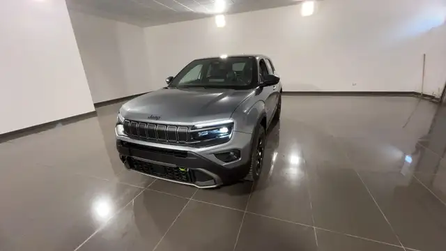 2026 Jeep Avenger in Black for sale