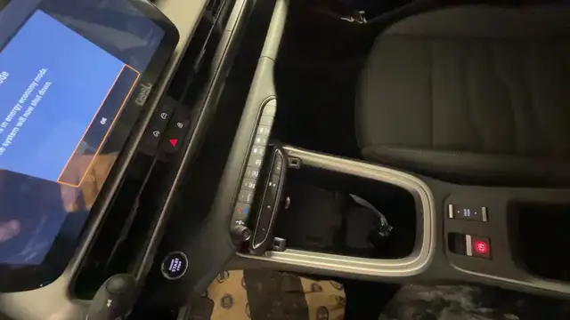 Jeep Avenger view 17