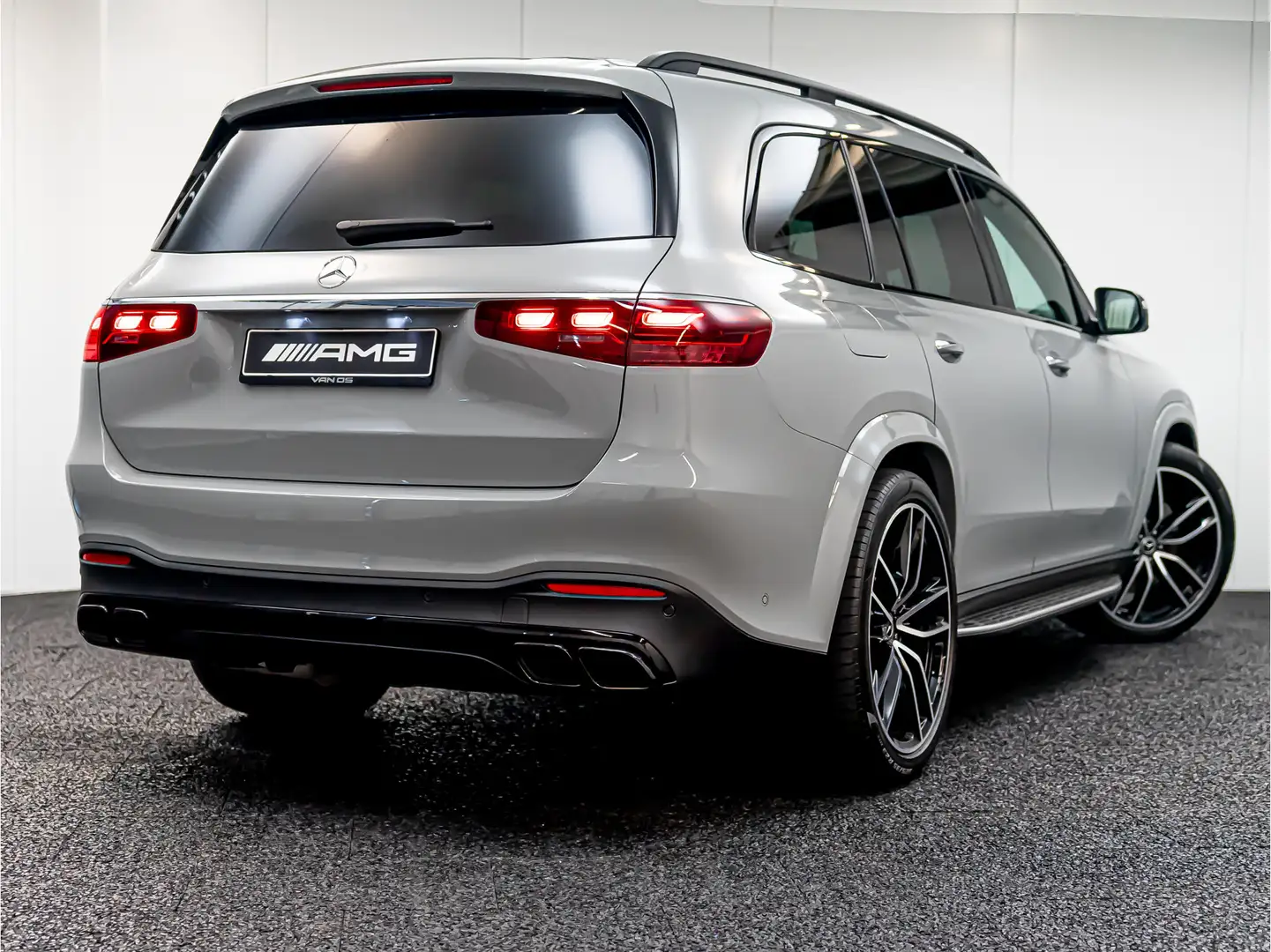 Mercedes-Benz GLS 450 GLS d 4MATIC AMG Line | 63 AMG Pakket | 23 inch Grey - 2