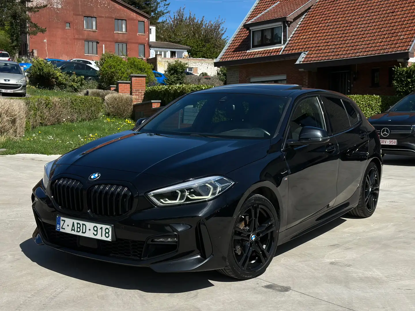 BMW 118 118 M Pack *Black Edition/Toit/ Caméra*Garantie Noir - 1