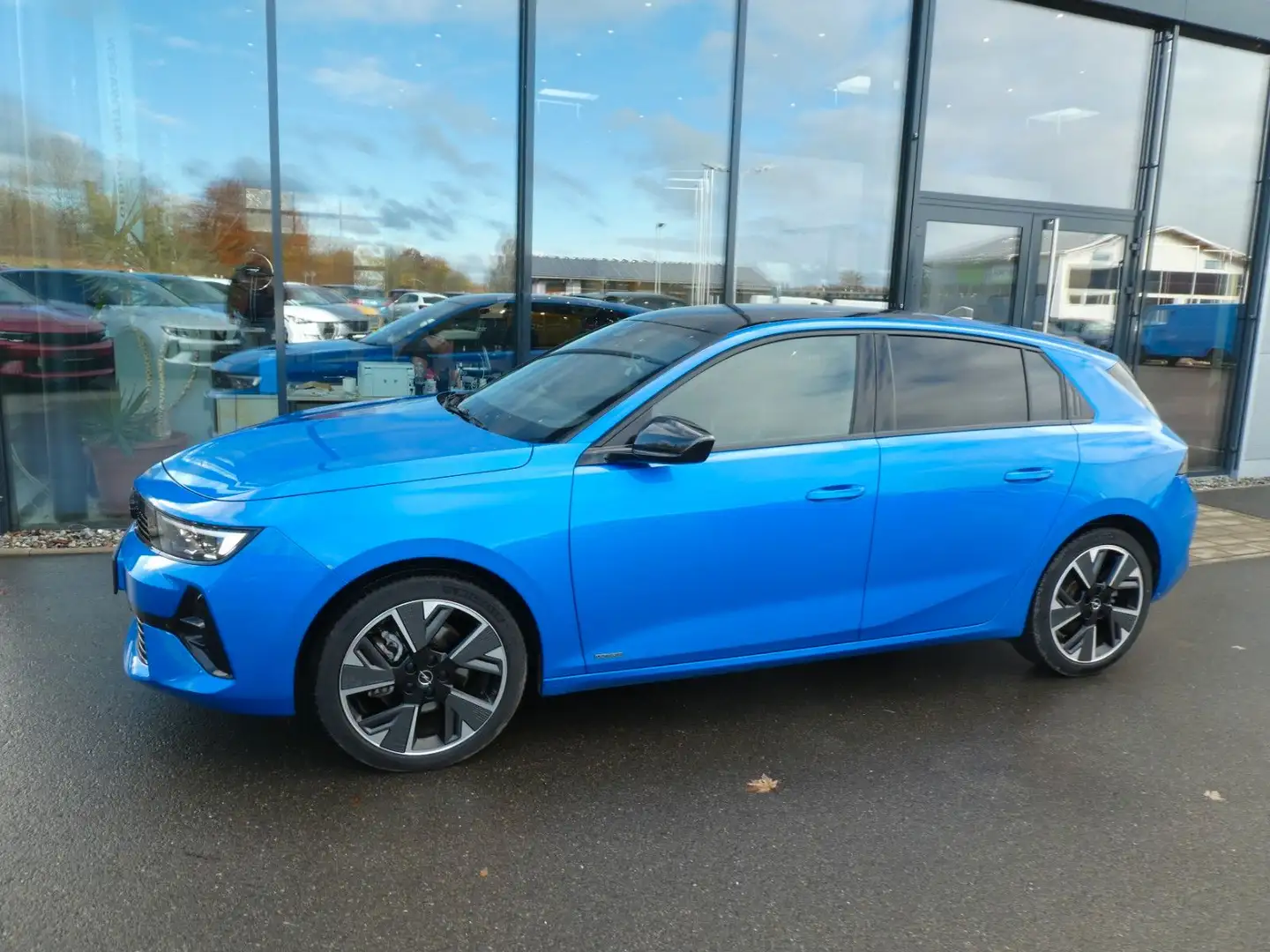 Opel Astra Electric GS, Klima, SHZ, PDC, Kamera, Navi Синій - 2