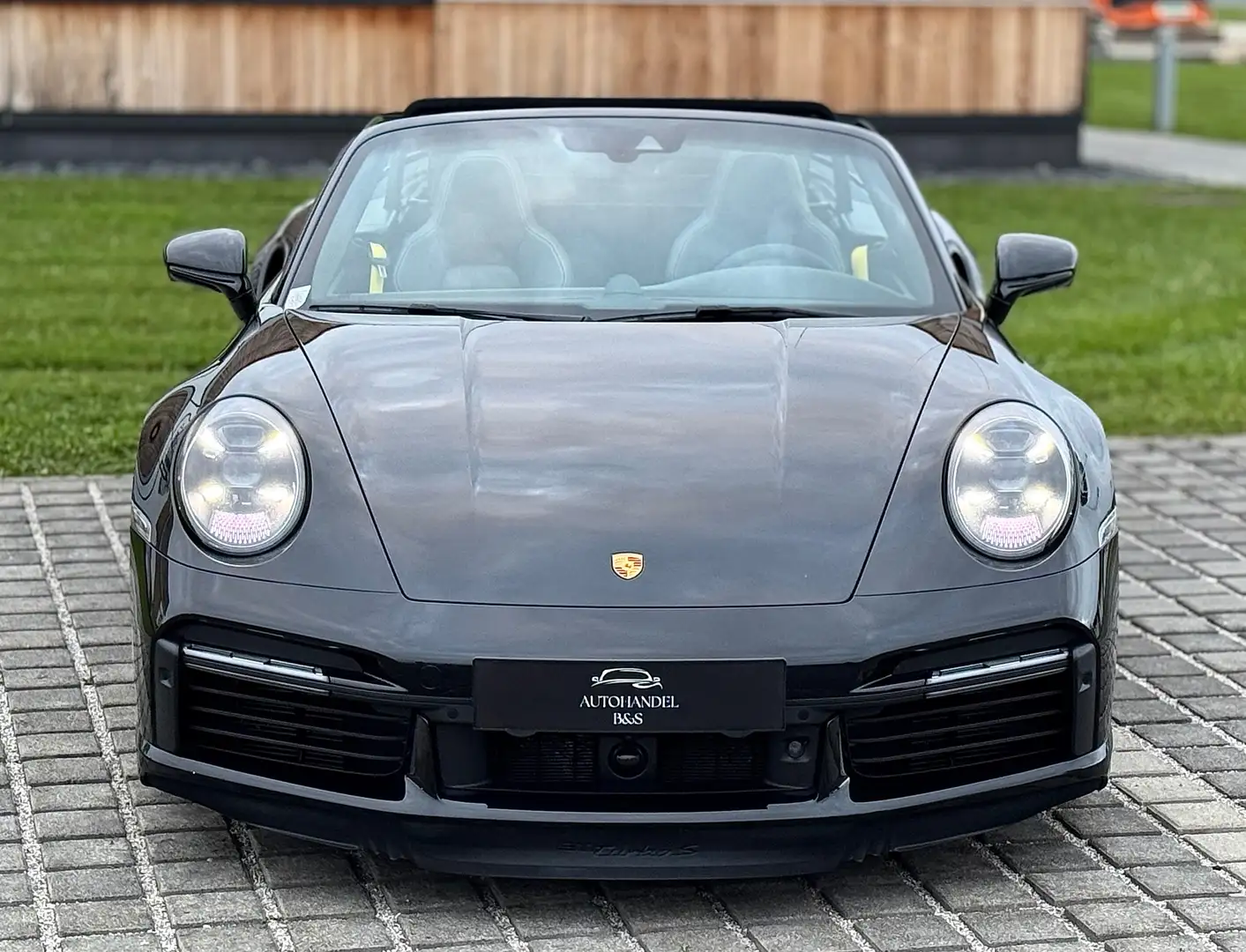 Porsche 992 911 Turbo S Cabrio *CARBON, LIFT, KERAMIK, VOLL* Schwarz - 2