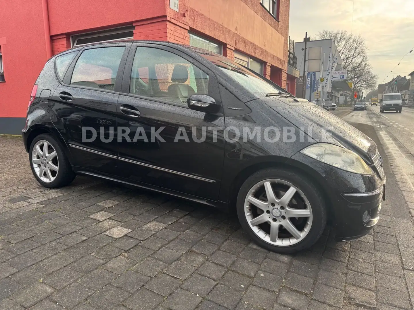 Mercedes-Benz A 180 CDI AVANTGARDE/ XENON/ TEILLEDER Schwarz - 2